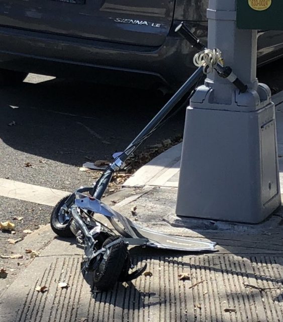 纽约华人老人骑电动滑板车砸撞身亡，警方称系意外