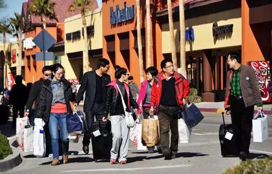 紐約華人居民 「零團費」回國游 遭強迫購物，回美後不給退款！