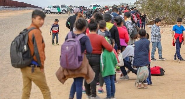 破纪录！376名中美移民偷钻隧道越边境 向当局自首（图）
