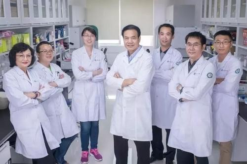 埃默里大學突然開除兩華裔科學家 耶魯大學重申歡迎國際學生學者