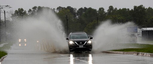德州东部遭"伊梅尔达"侵袭 降雨量高达40英寸 911被打爆！