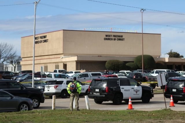 德州教堂槍擊案 「好人持槍法」阻止更大悲劇