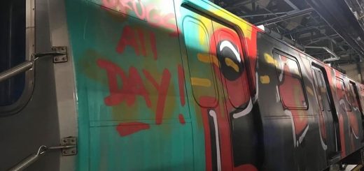 「整天吸毒」20地鐵車廂一夜被塗鴉 紐約民眾驚呼噩夢重現