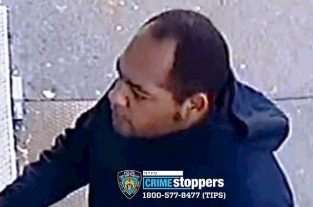 男子持刀抢劫纽约牙买加华人按摩院 店员遭强奸