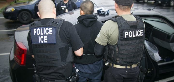 ICE在加州法院逮捕兩名「犯罪的外國人」 被批「無法無天」