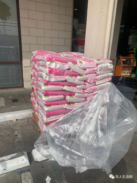 美防疫大恐慌！華人瘋狂囤米囤糧，現場搶購一空…
