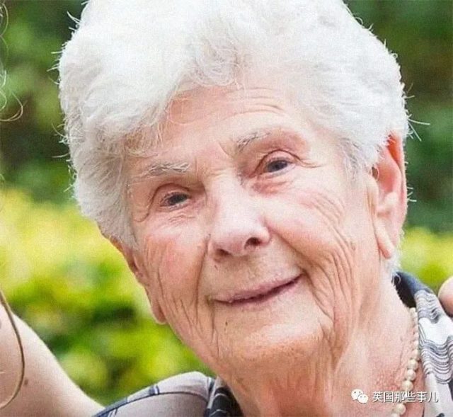 90歲奶奶感染後拒絕呼吸機：留給年輕人吧，我的一生已經很美好了