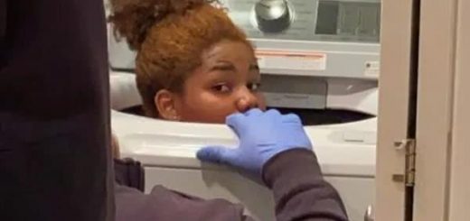 太無聊了？美國18歲女孩捉迷藏卻卡洗衣機里，哭著被消防員救出