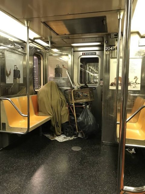 暖心！MTA华裔地铁司机刚结束化疗就上岗: 我只想送大家上班