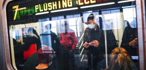 CDC鼓励人们疫情期间摒弃公共交通 但恐加剧另一危机