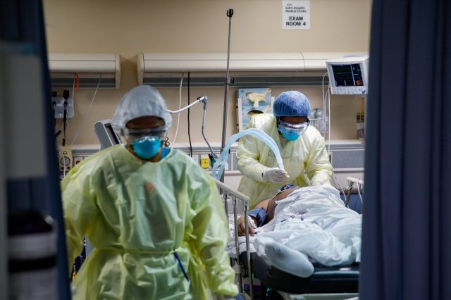 佛州新冠新增死亡人数创新高 住院患者超7000人