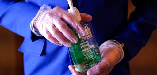 吞咽洗手液事件頻發！CDC警告:可能致痙攣,失明,甚至死亡