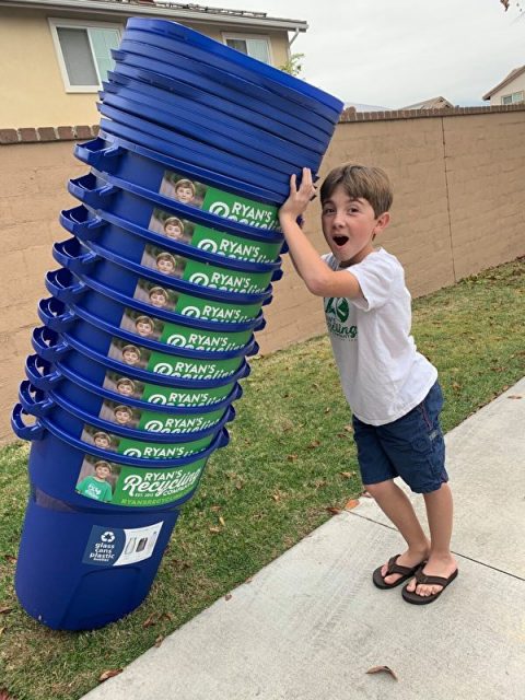 清潔環境 美國11歲兒童回收一百多萬個易拉罐