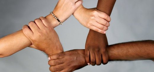 拜登簽備忘錄打擊歧視亞太裔事件 再度呼籲種族平等
