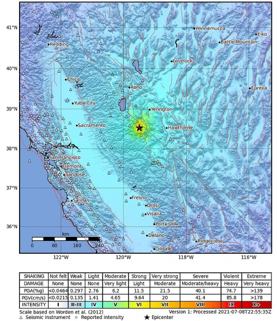 6级地震，75次余震，加州与内华达交接大块山石滚落