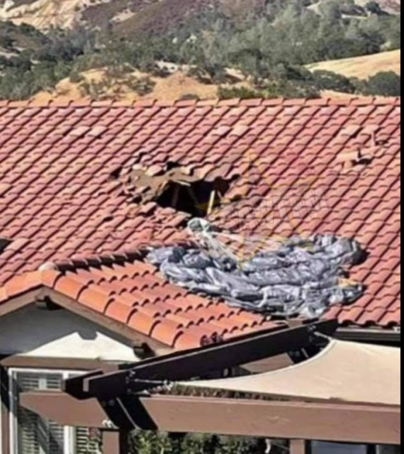 奇蹟撿回一條命！傘兵高空出問題，直接墜入加州民宅，只受輕傷