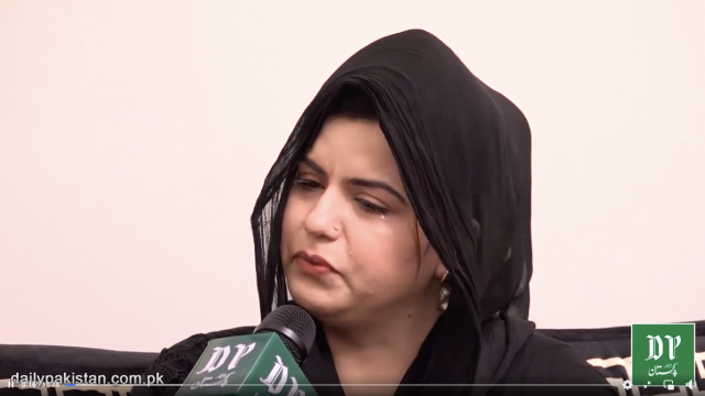 巴基斯坦网红遭400名男性集体性骚扰！网友：这次又怪她穿的衣服吗？！