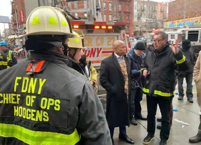 至少19死63傷 紐約布朗士公寓5級大火：每層都有屍體！