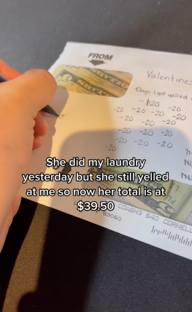 美国小哥准备了360美元当情人节礼物，女友每吼一次就扣1美元，结果？！