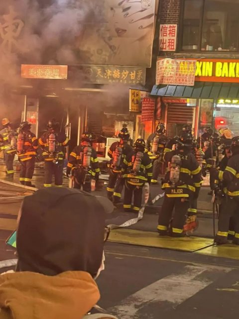 突發！連燒4小時，紐約30家華人店大火吞噬，買保險了嗎？