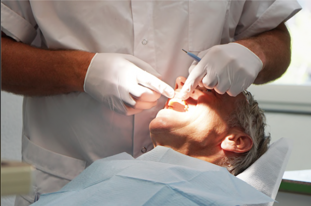 美國牙醫為騙錢故意鑽爛患者牙齒再修復，5年毀掉上千顆牙齒？！