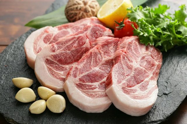 长这样的猪肉千万别买！健康吃猪肉，这3件事你一定要学会！