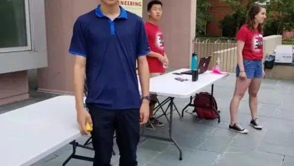 留学生失联一个多月，父母悬赏10000美元寻人，中国驻美大使馆提醒：暑假注意安全