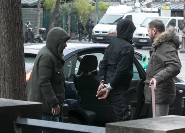 在巴黎搶劫金卡戴珊的劫匪出書，聲稱一點都不內疚：誰讓她們到處炫耀，活該！
