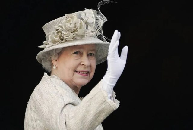 最后的告别 全球41亿人作别英女王! 拜登被喷