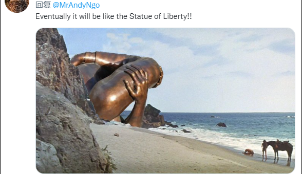 “像两只手举着一坨大便”，千万美金就造了个这？美黑人运动领袖纪念雕塑被批丑陋。