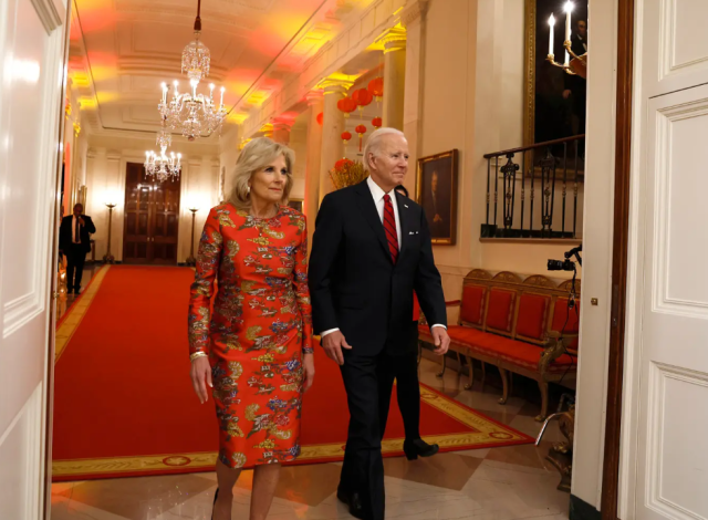 拜登夫婦在白宮舉行招待會，慶祝農曆新年
