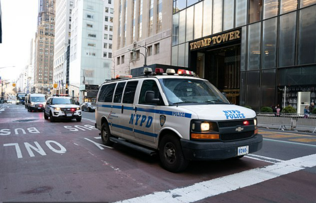 川普被捕？！紐約出動36,000名警察防止暴亂，法院旁傳炸彈威脅！