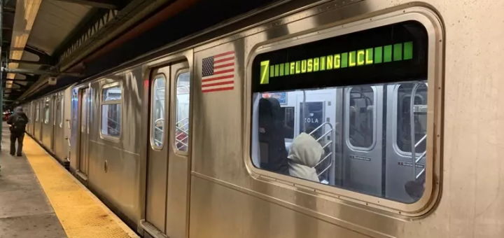 真值钱~啊！纽约地铁终于装上安全门，3站居然花了$1亿！