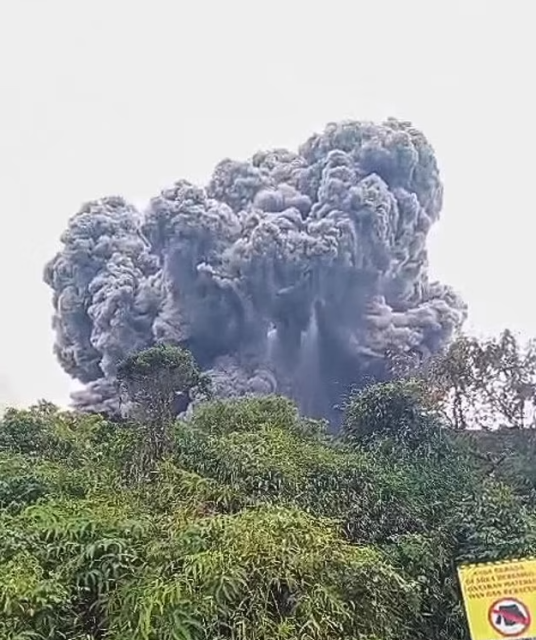 突發！11死，十多人失蹤！印尼火山大噴發，遊客發出凄厲呼救！
