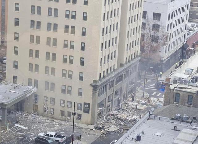 沃思堡市中心著名酒店爆炸！多人受伤，紧急救援展开，市中心紧急撤离！
