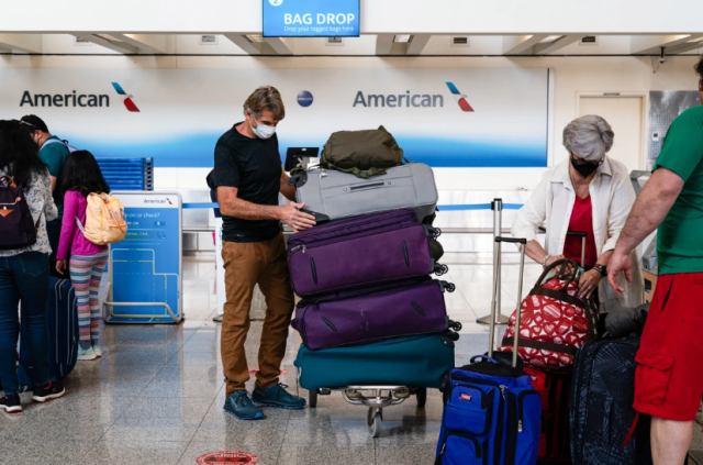 漲價！美國航空公司宣布：提高託運行李費用