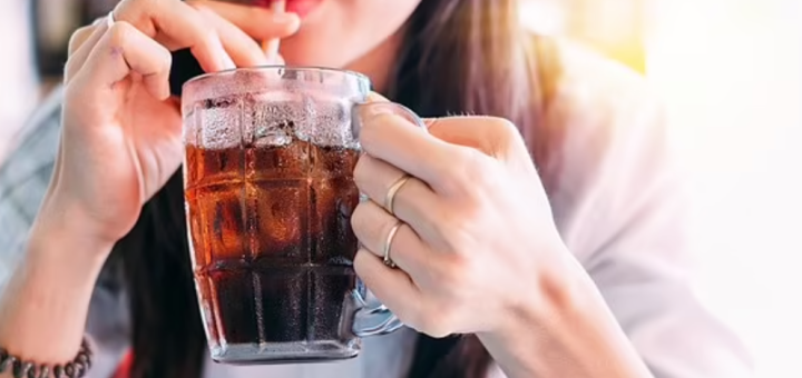 餐馆注意！浓缩汽水饮料含有致癌材料 FDA在全美紧急召回