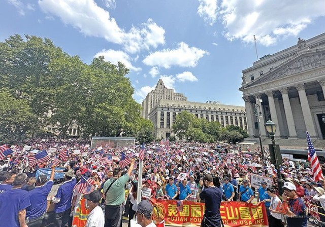 太欺负人！必须道歉！纽约市长批：华人万人大游行是歧视黑人！