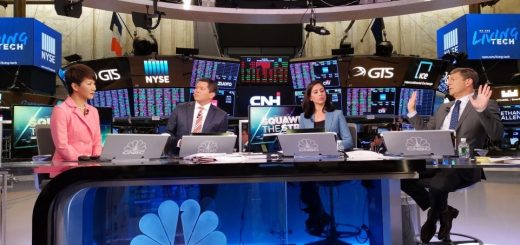 中国女主播刘欣就热点问题对话CNBC