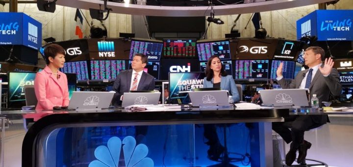 中国女主播刘欣就热点问题对话CNBC