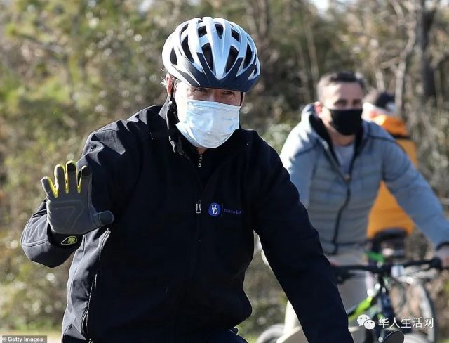 抗议！抗疫！美双警戒线失控！华盛顿DC数万人大游行，川普车队绕行自由广场！