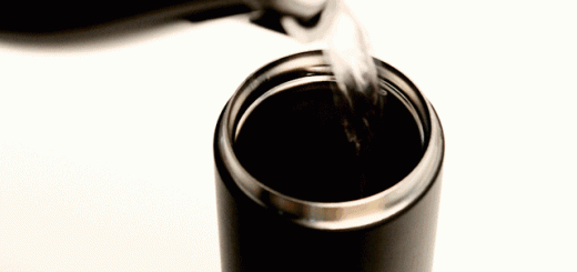 央视曝光：保温杯变“索命杯”？用这种杯喝水，倒出来的是“毒水”？！