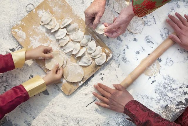 餃子被譽為「完美主食」，這樣做，營養升級不長胖！