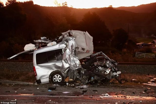 慘烈! 計程車瘋狂撞行人 尖叫響徹大街! 亞裔一家7口車禍死 華人母女當場喪命！