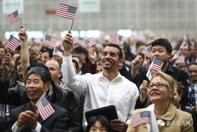 拼了！「黑」在美國7年，就能拿綠卡！民主黨為中期選舉送大禮包