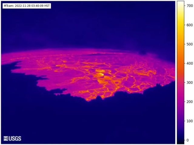 剛剛! 夏威夷火山瘋狂噴發 熔岩還在蔓延 十幾場地震連轟! 血色天空如末日 居民恐慌撤離！