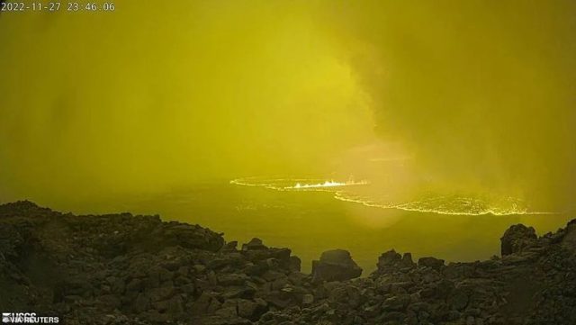 剛剛! 夏威夷火山瘋狂噴發 熔岩還在蔓延 十幾場地震連轟! 血色天空如末日 居民恐慌撤離！