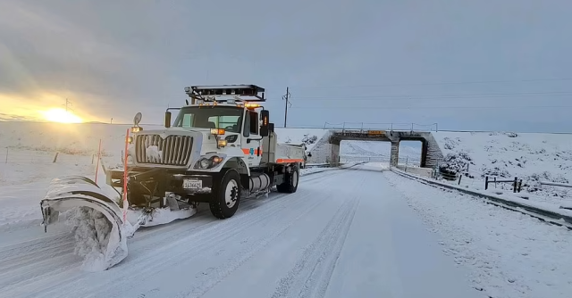 大風暴橫掃美國！雪崩，龍捲風，暴風雪，凍雨...各州迎戰極端天氣