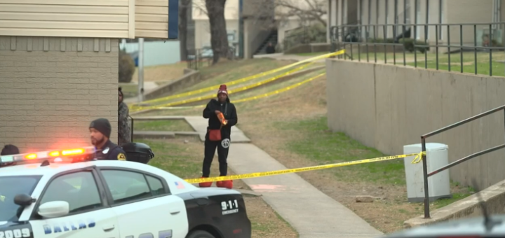 ​2天3起大规模枪击! 凶残枪手开车扫射 街道沦靶场 子弹横飞 11人倒地! 满街都是血!