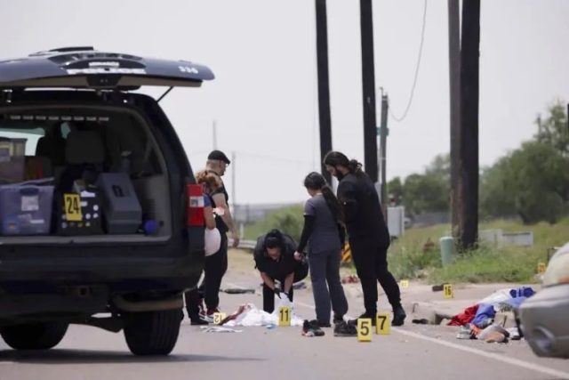 剛剛! 7死12傷! 路虎當街衝撞人群 現場極端血腥 倖存者倒地哀嚎 斷肢瘮人!